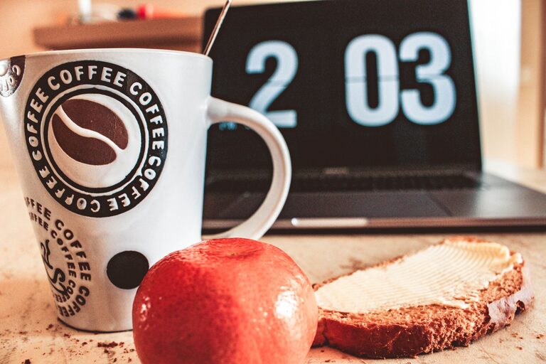 Simple Routines to Start and End Your Workday Effectively